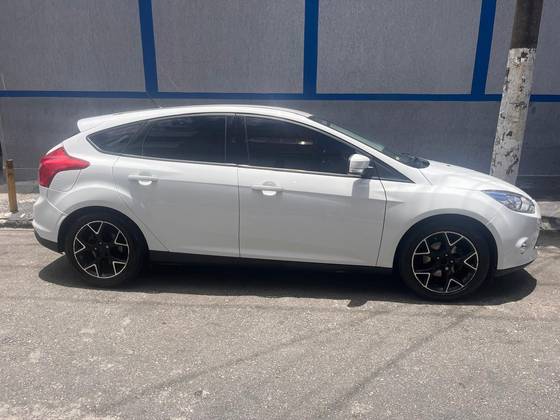 FORD FOCUS 2.0 TITANIUM 16V FLEX 4P POWERSHIFT